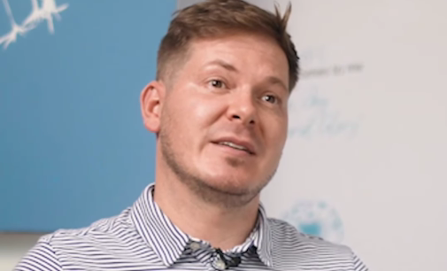 Zolt Weitzel, ejendomsmægler, bars in business