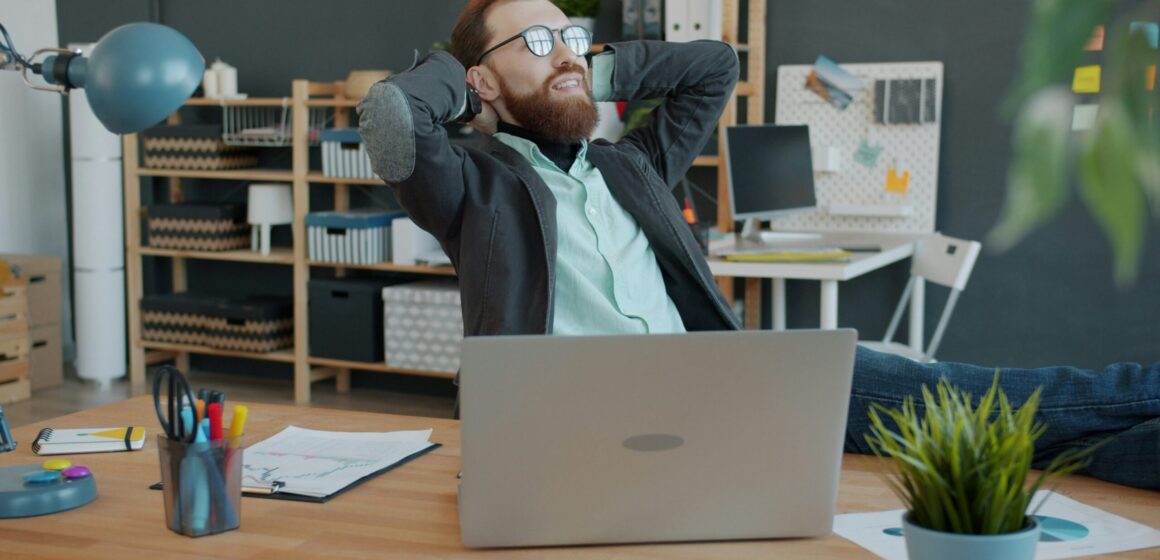 vitaly-gariev-w7gp6ON9UvM-unsplash